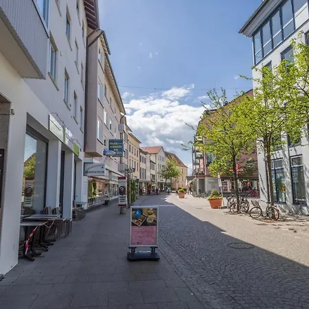 Stadtwohnung Fn *